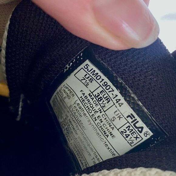 FILA Oakmont TR sneakers hiking running retro style sz 7.5 womens EUC streetwear - Picture 8 of 8